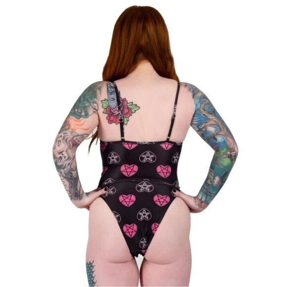 Too Fast ✦ Goth Hearts One-Piece ✦ Pentagram Ruffle Eyelet Pastel Goth Swimsuit - Picture 6 of 8